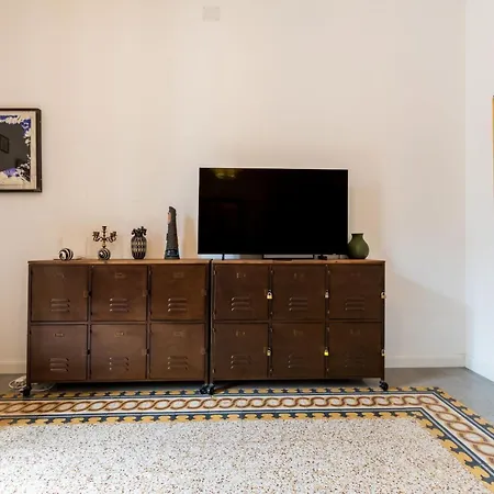 Faboulous Flat